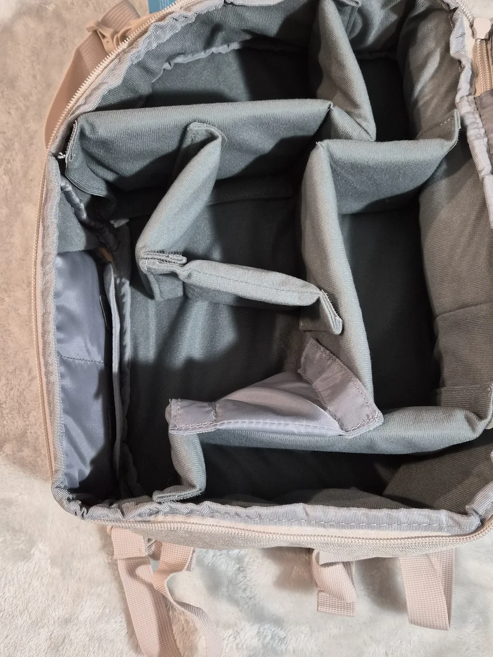 BAGSMART NWT Camera Backpack Photography Bag w/ Crossbody Strap Beige